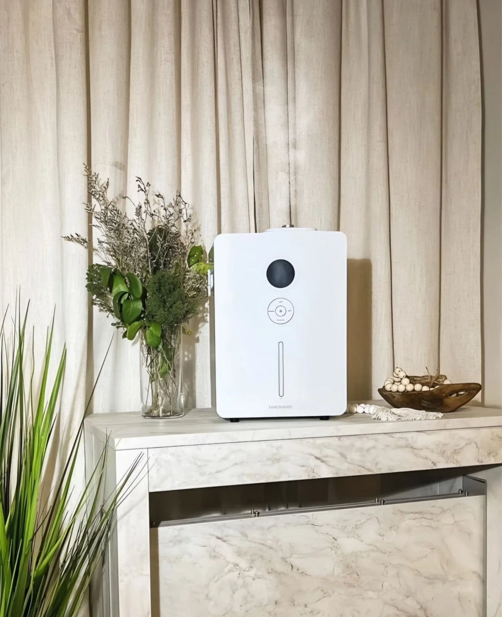 Aroma360 Scent Diffuser For 4900 Sqft or More / VanGogh360 Black or White 800mL