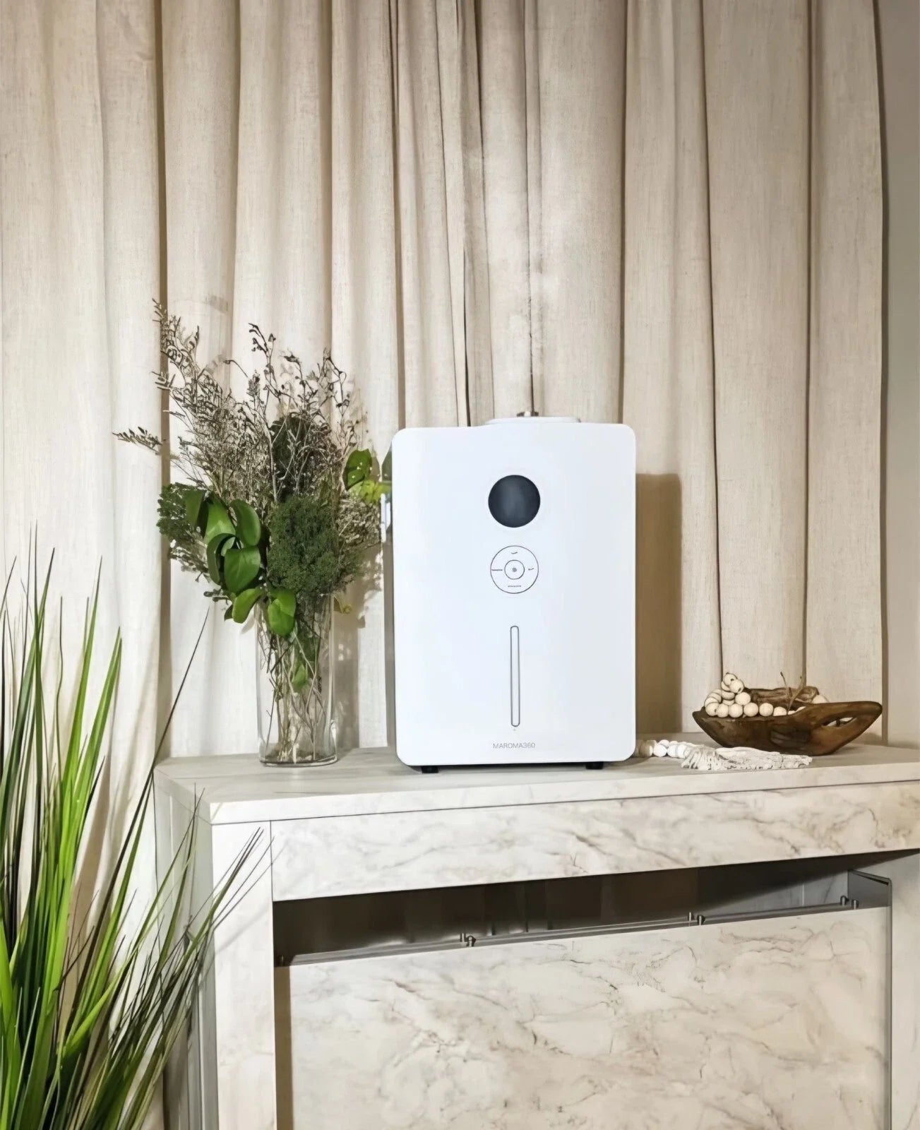 Aroma360 Scent Diffuser For 4900 Sqft or More / VanGogh360 Black or White 800mL